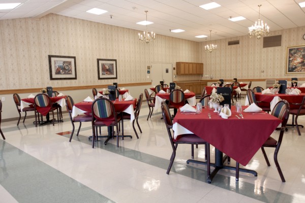 The Laurels of Norworth: Dining
