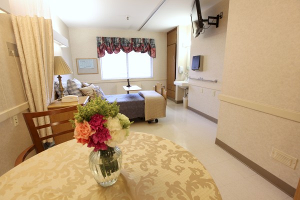The Laurels of Norworth: Private Guest Room