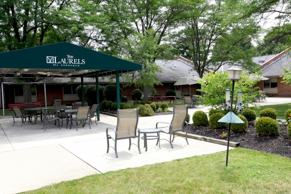 The Laurels of Norworth: Courtyard