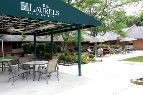 The Laurels of Norworth: Courtyard