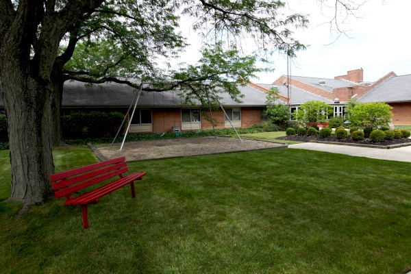 The Laurels of Norworth: Courtyard